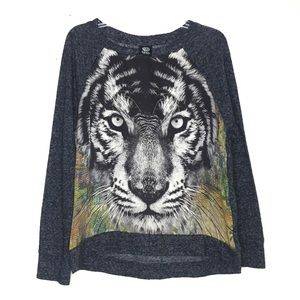 Bobeau Eyes of the Tiger Grey Light Weight Sweater